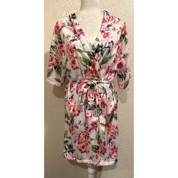 Show Me Your MuMu Other - Show Me Your Mumu Floral White/pink House Robe